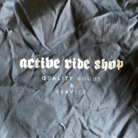 Active Ride Shop Jacket Black White Dragon Graphic Snap Button Windbreaker Small - Picture 3 of 11